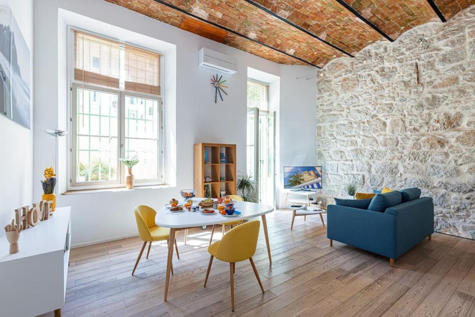 Gubernatis - Beautiful Duplex With Terrace